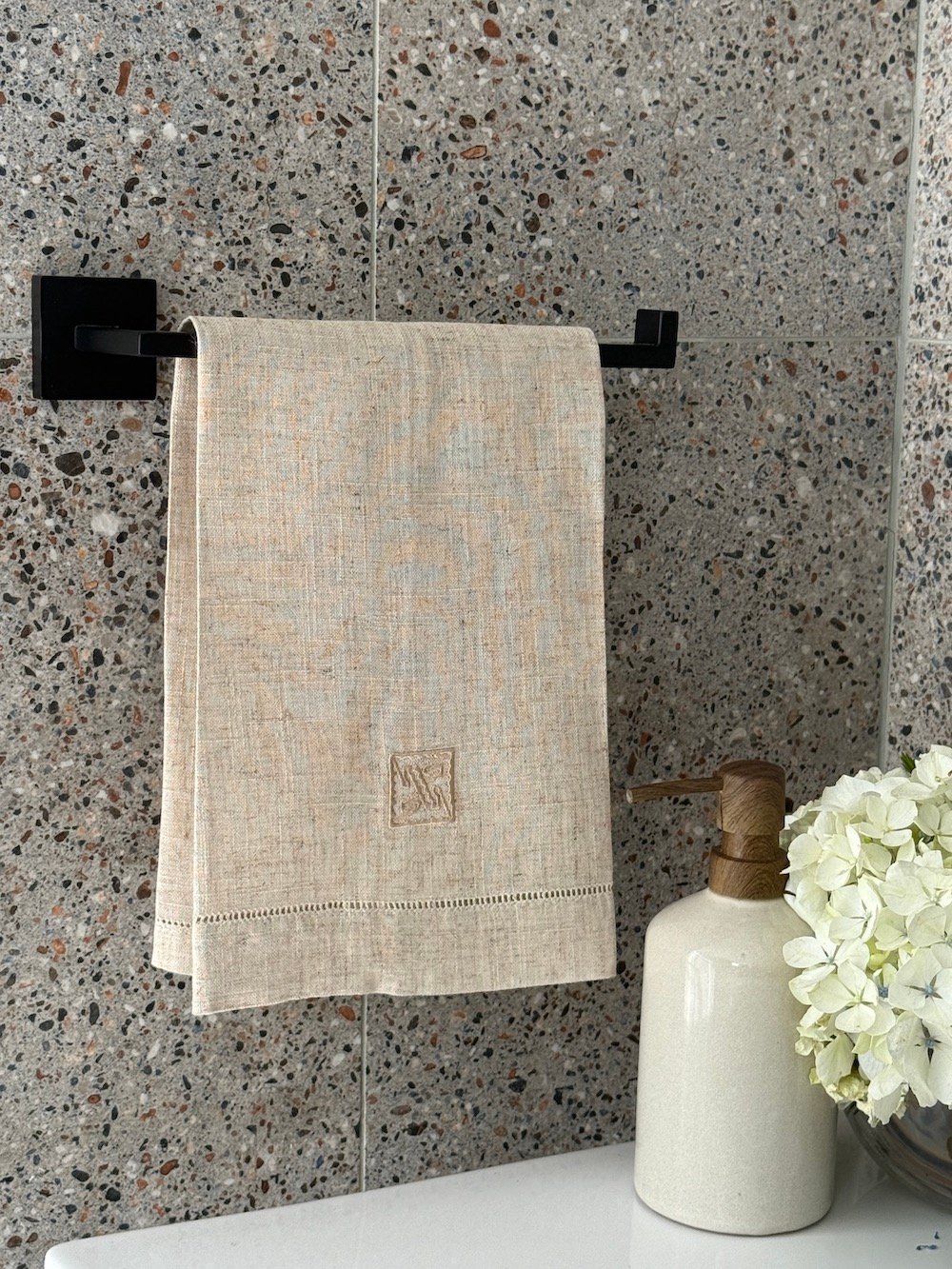 Toalla de manos avena/ Sello beige