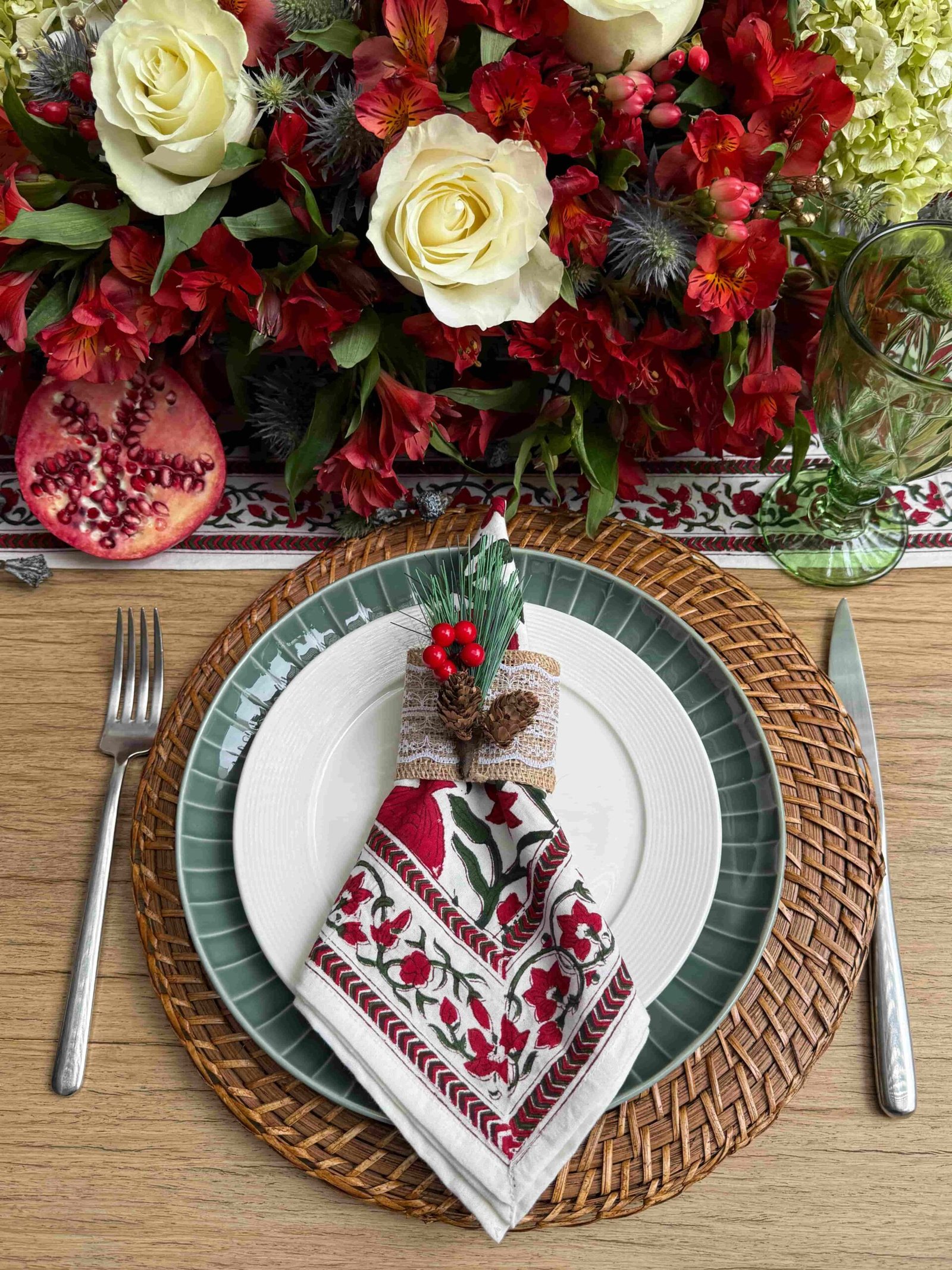 Arito de yute y piñas