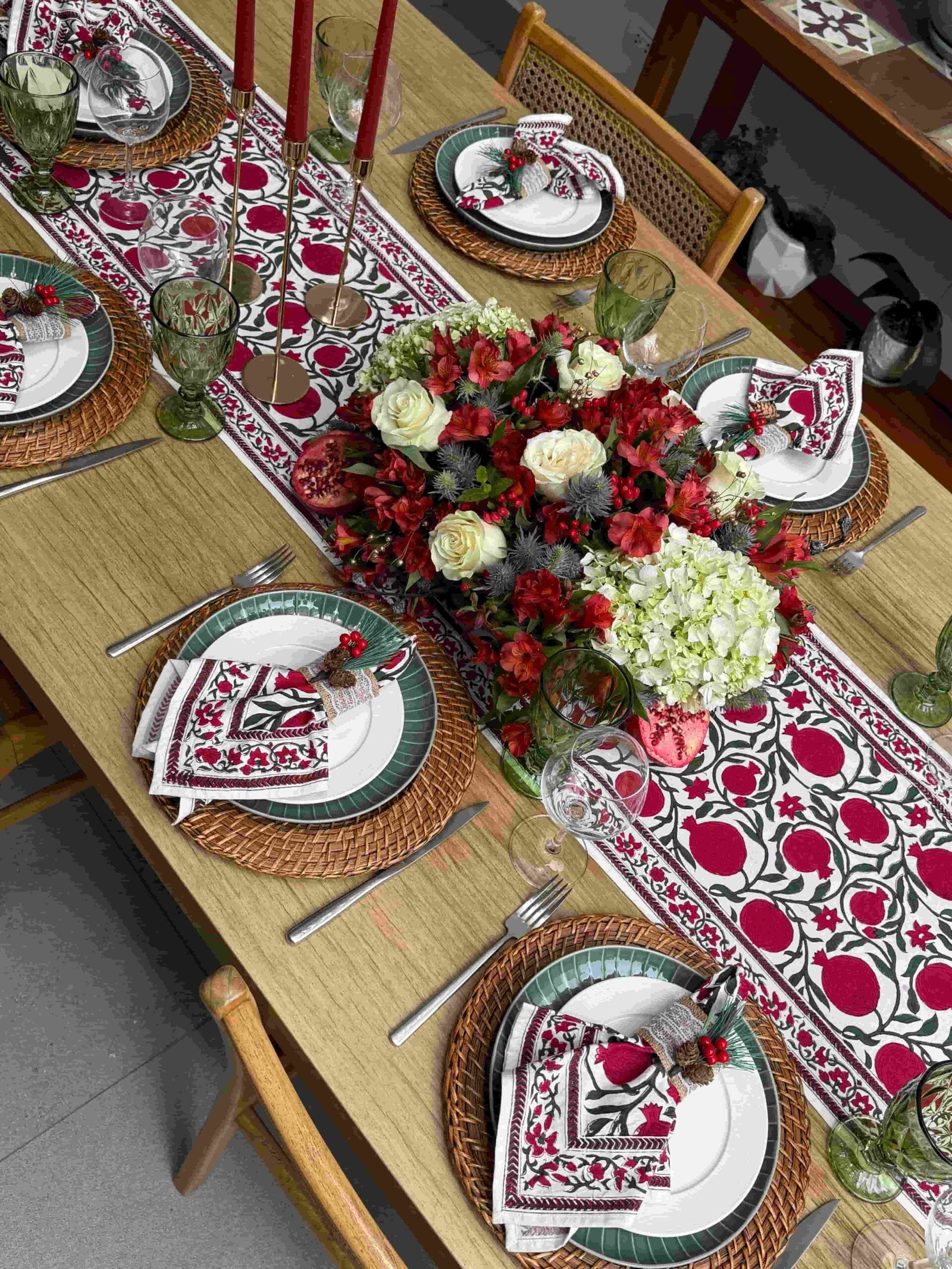 Arito de yute y piñas