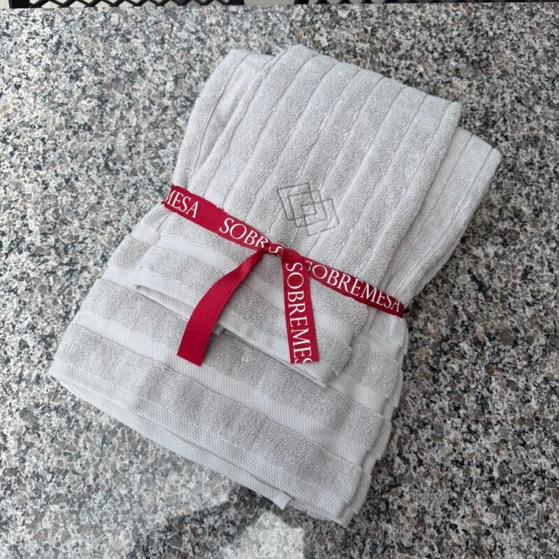 Pack: Toalla Rombos gris Extra grande + manos