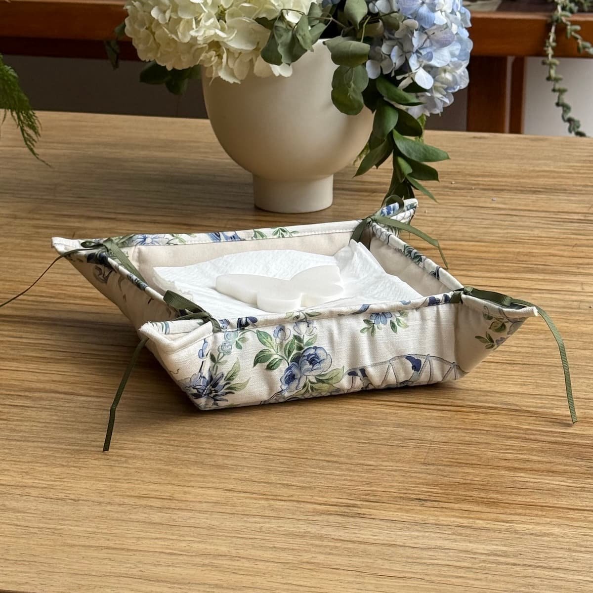 Panera & Servilletero Tokyo Love crema