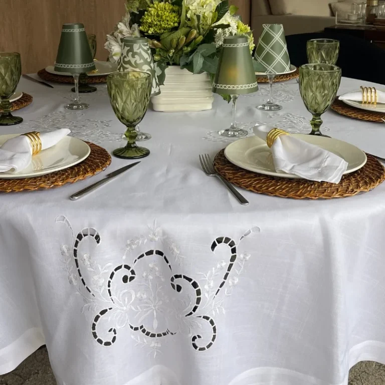 Mantel Burdeos