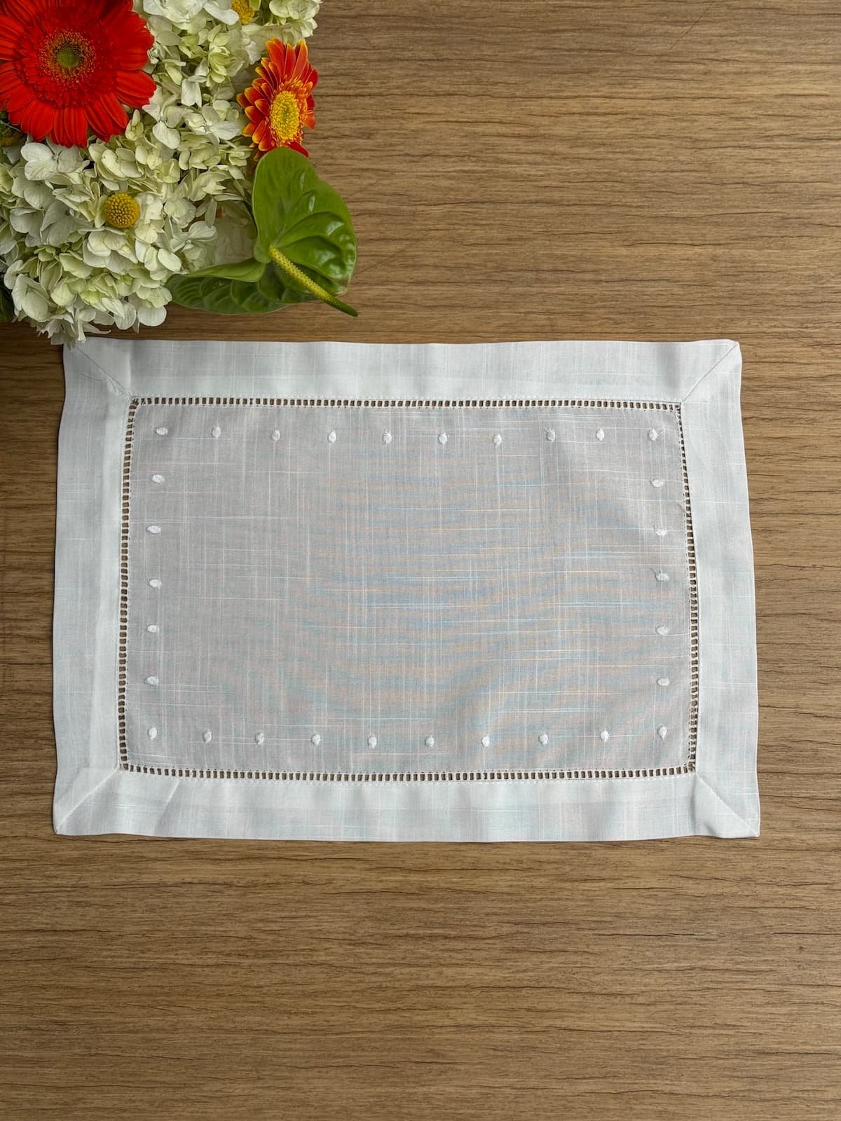 Individual Polka Blanco sobre blanco