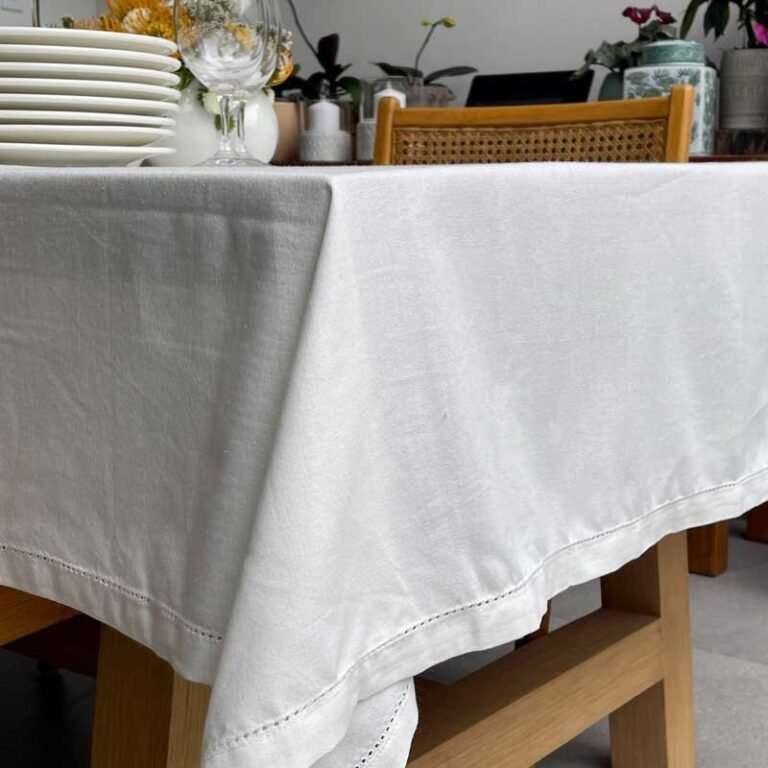 Mantel off White 100% cotton