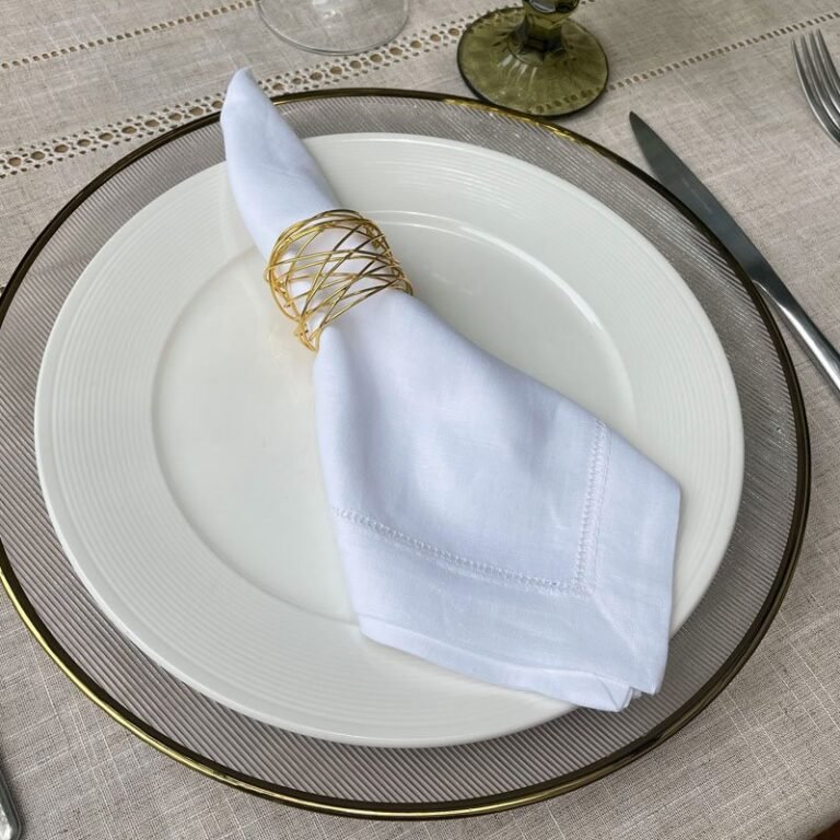 Aritos dorados tipo nido