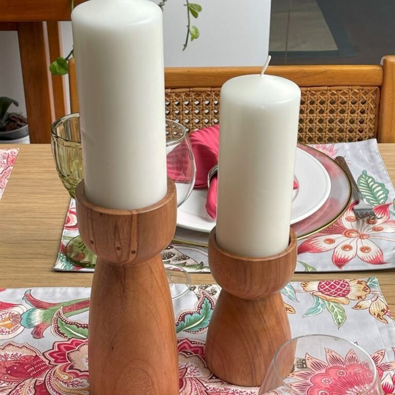 Candelabros de madera